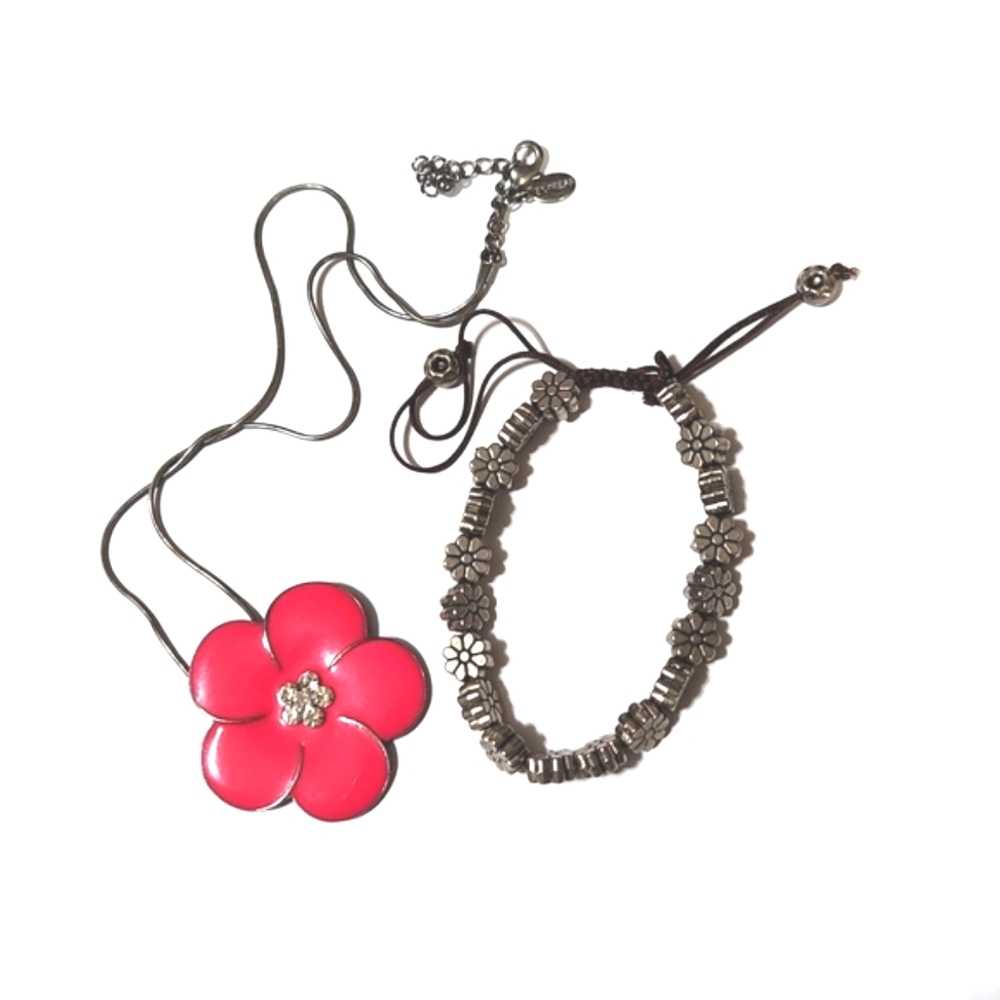 Express vintage 90s daisy necklace and heavy Steel daisy bead bracelet adjustabl